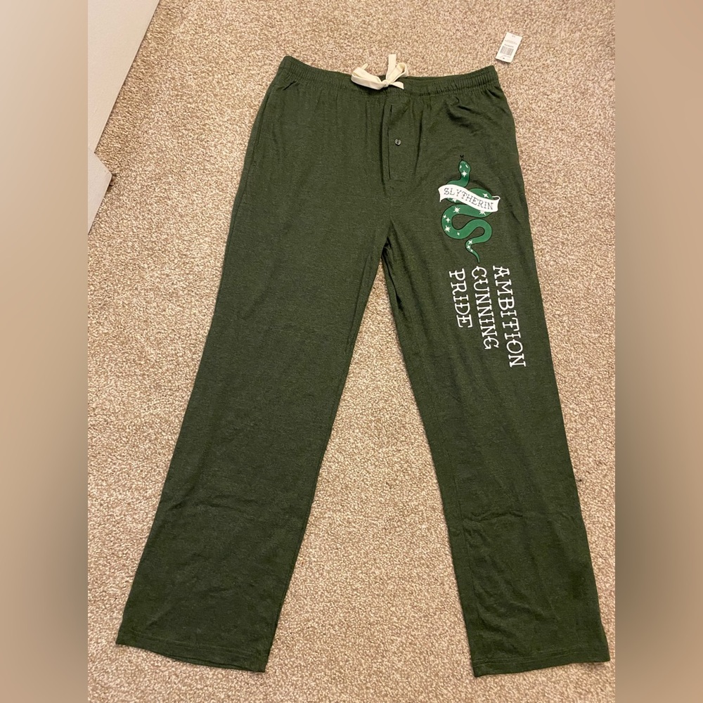Box Lunch Harry Potter Slytherin Lounge Pants Sweatpants dark green size Large